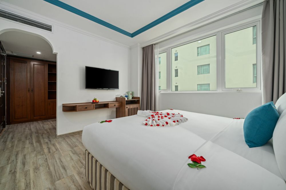 Deluxe Partial Sea View, Paracel Beach Hotel 4*