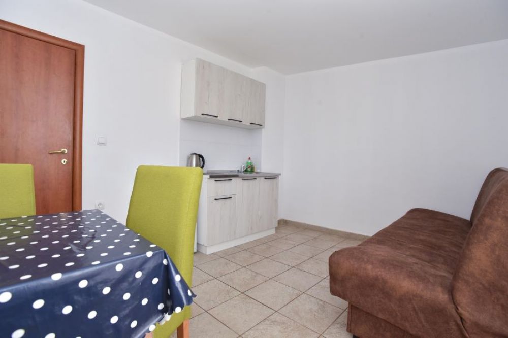 APP 04, Jana Apartments 3*