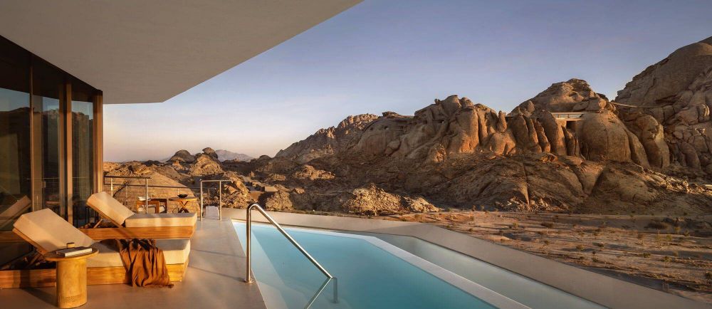 One-Bedroom Cliff Hanging Villa, Desert Rock Resort 5*