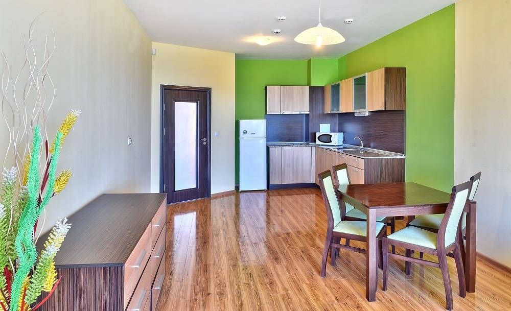 One Bedroom Apartments, Topola Skies 4*