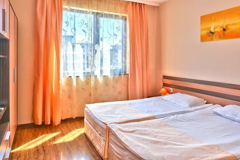Two Bedroom Apartments, Topola Skies 4*