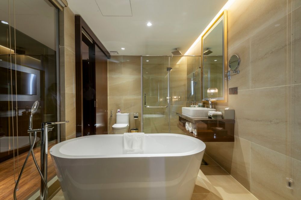 Deluxe King/Twin, KOI Resort & Residence Da Nang 5*