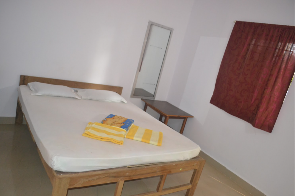 Standard Non AC, Ivon Guest House 1*