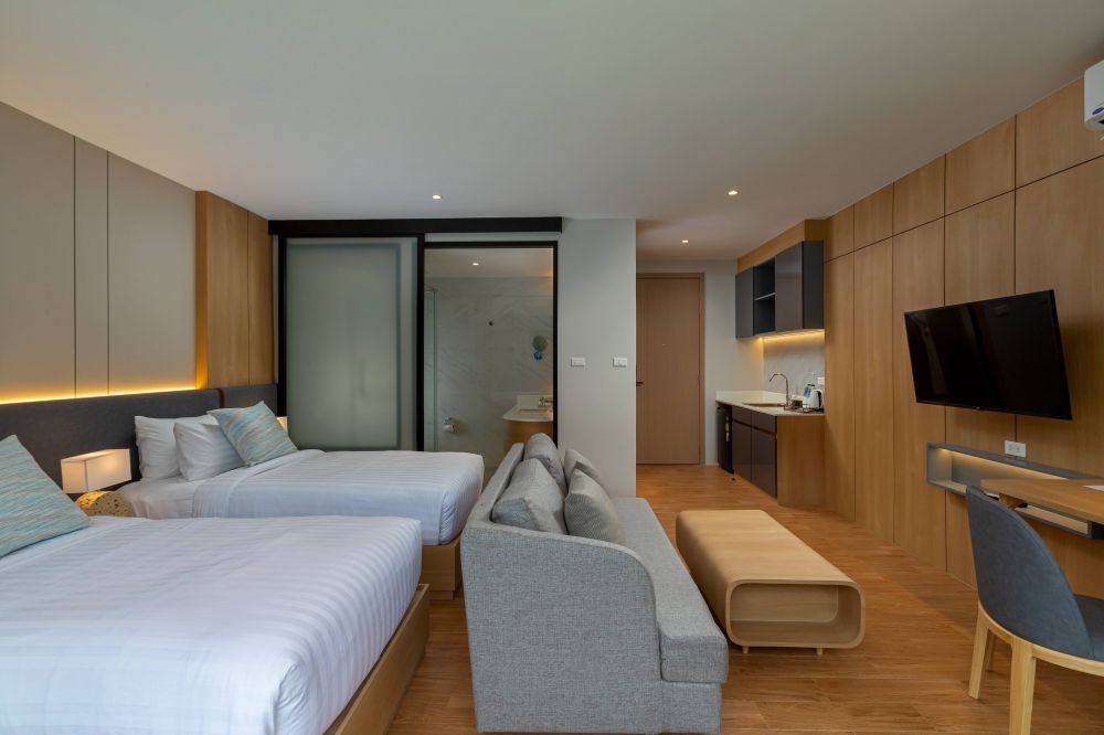 Deluxe Pool Access (Main Building), Wyndham Garden Naithon Phuket 5*