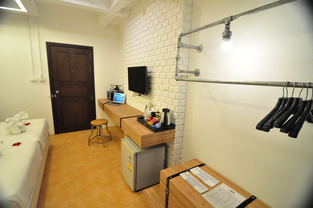 Deluxe Twin with Balcony, Forty Winks Phuket 4*