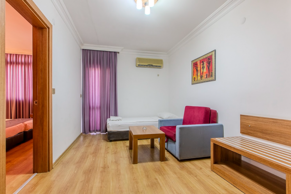 Suite Room, Bonapart Sealine Hotel 3*