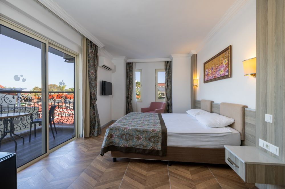 Family Room Land View with Bunkbed, Crystal Aura Aqua Collection (ex. Crystal Aura Beach Resort & Spa) 5*