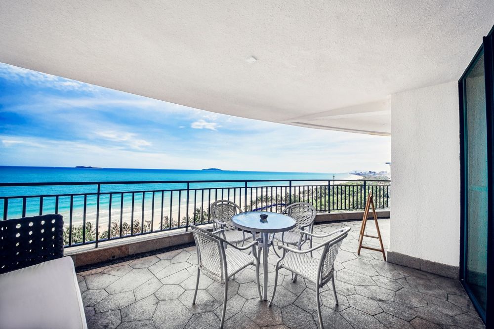 Panoramic Ocean View Loft, Ocean Sonic Resort Sanya 5*