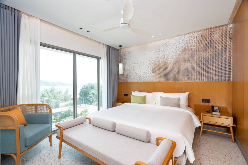 Deluxe Suite Ocean View, Wyndham Garden Phuket Kamala 5*