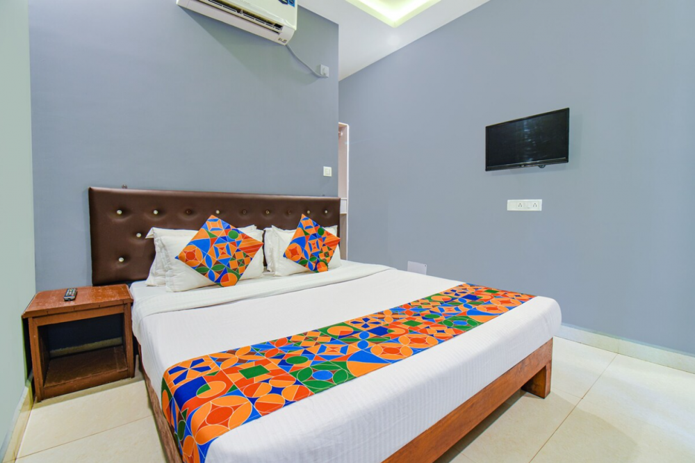 Standard AC, Yogi Tree Beach Resort & Cafe 2*