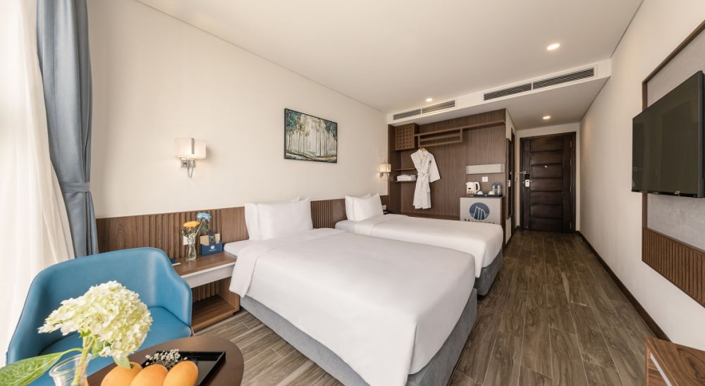 Premier, Mangata Beachfront Hotel 4*