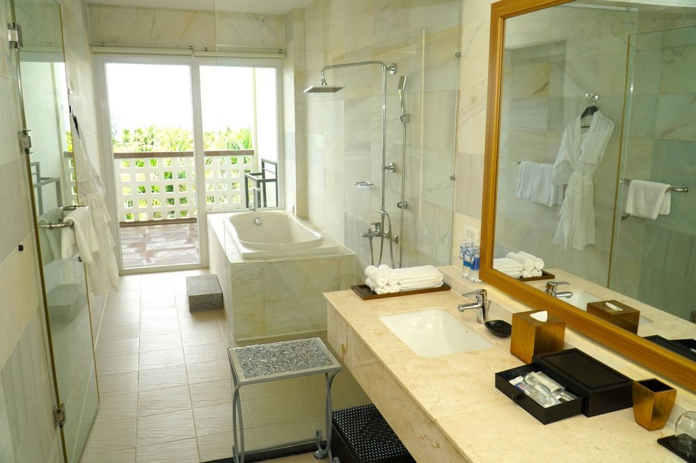 Suite Room, Grandvrio Ocean Resort Danang 5*