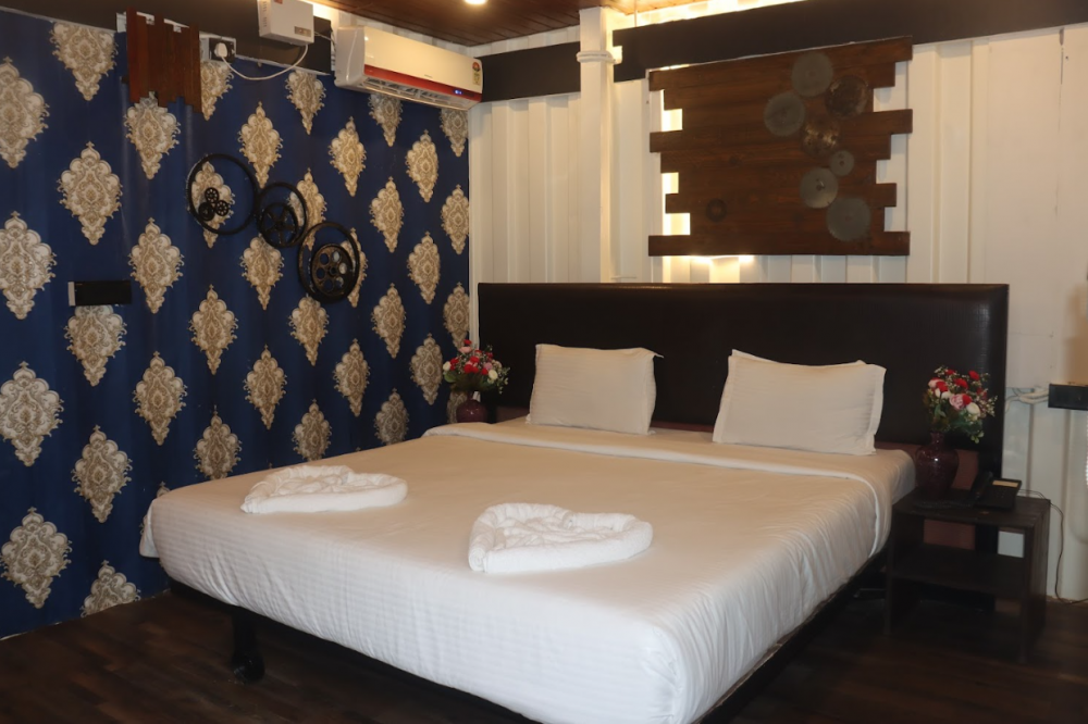 Premium, Da Beach Box Pub & Resort 3*