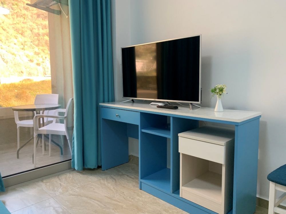Studio 02 IV floor, Obala Aura 4*