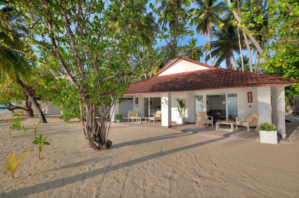 Beach Front Suite, Diamonds Thudufushi Island 5*