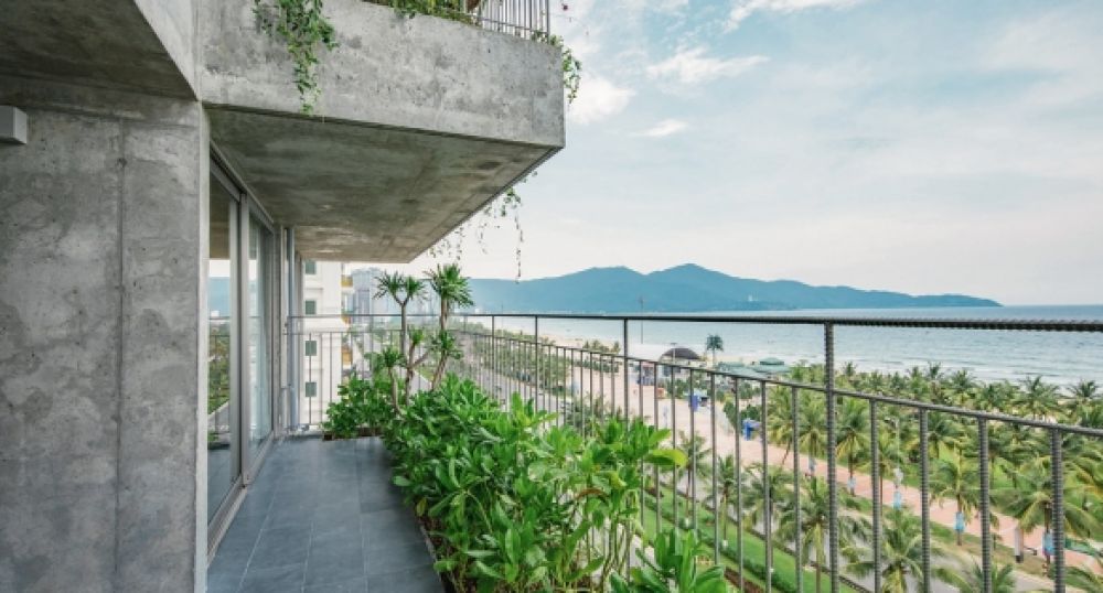 1 Bedroom Luxury Ocean Front Apartment with Balcony, Chicland Hotel 4*