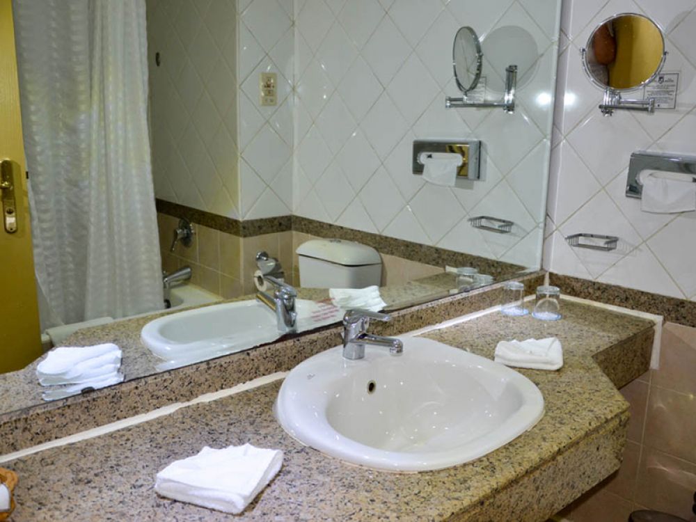 Classic Suite, Coral Beach Resort Tiran 4*