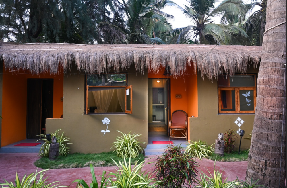 Jasmine, Amadi Beach Front Resort 4*