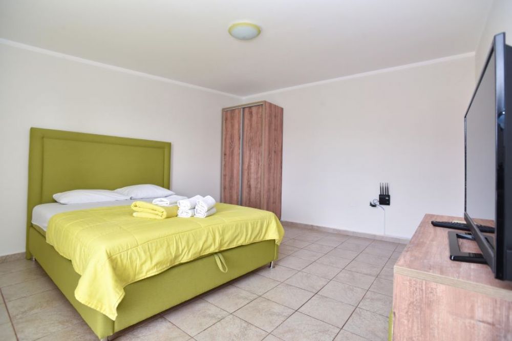 APP 04, Jana Apartments 3*