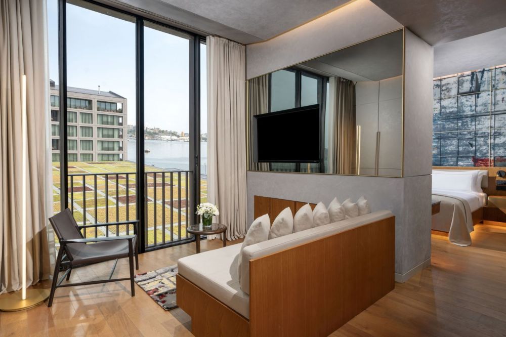 Junior Suite Partial Sea View, Rixos Tersane Istanbul - Nickelodeon Play Tersane Access 5*