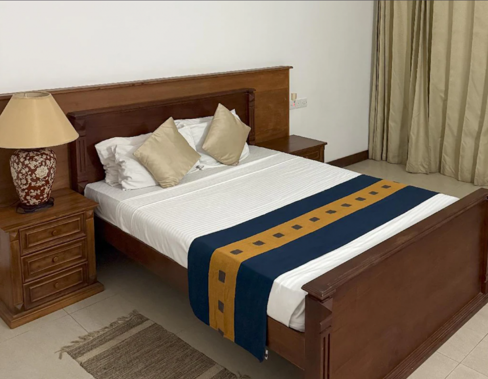 Deluxe Sea View non AC/with AC, Serendib Beach Hotel 3*