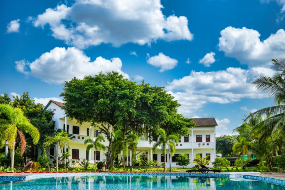 Deluxe Pool Room, YNG Luxor Phu Quoc Resort 4*