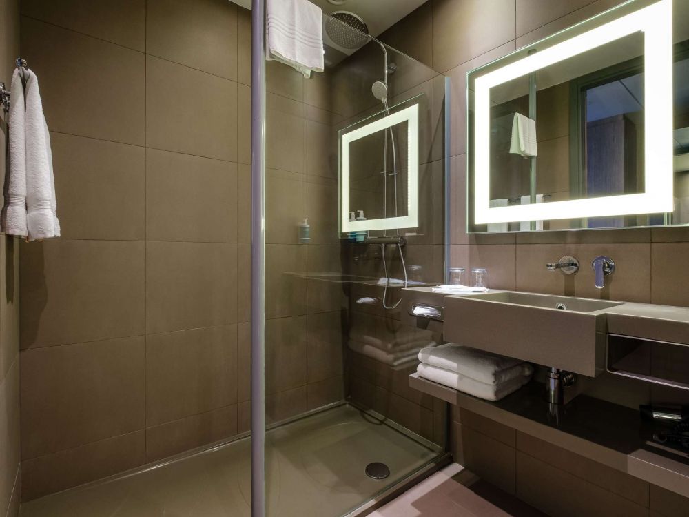 Standard room, Novotel Almaty City Center 4*