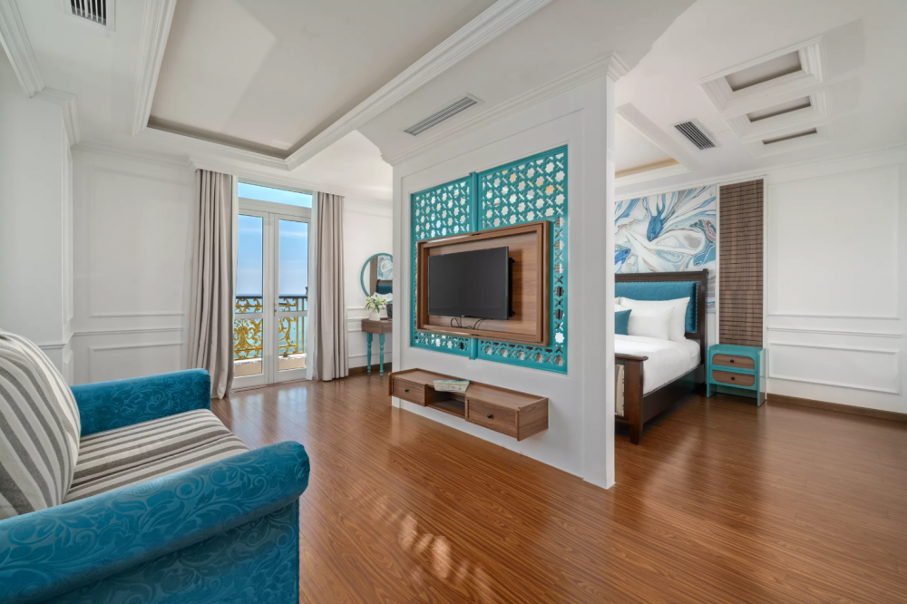 Executive Suite Ocean View with Balcony, Paracel Beach Hotel 4*