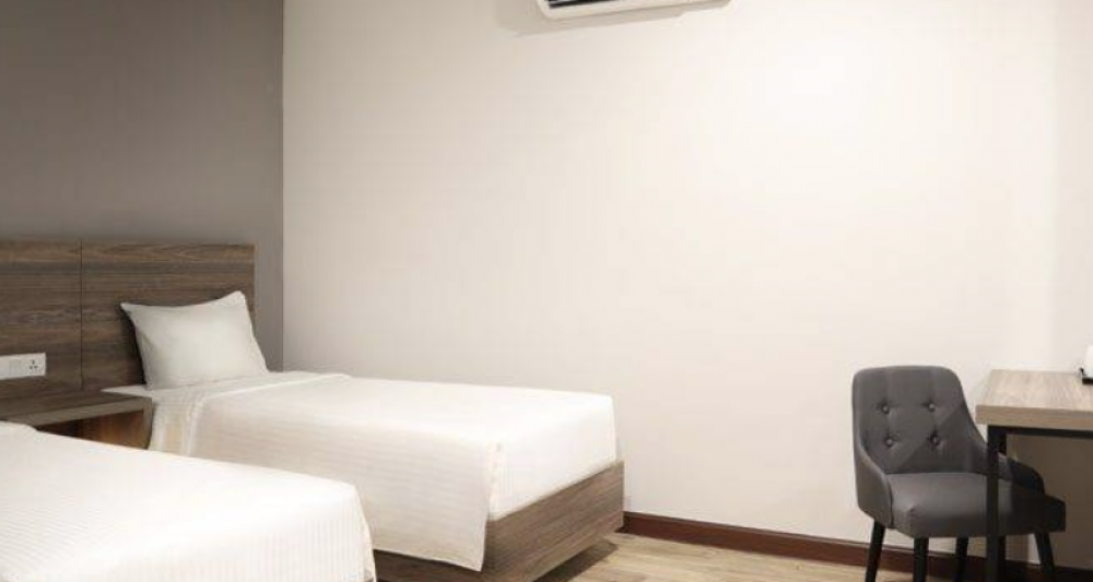 Superior Room, ACES Hotel 3*