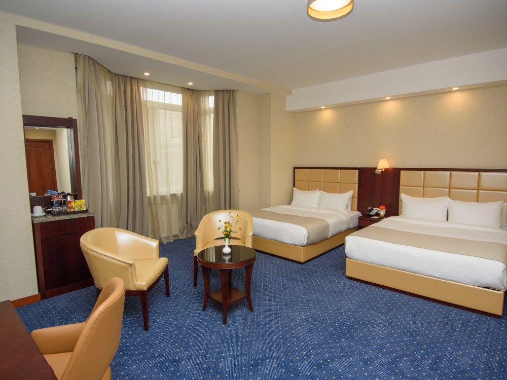 Family triple, KMM Hotel 4*