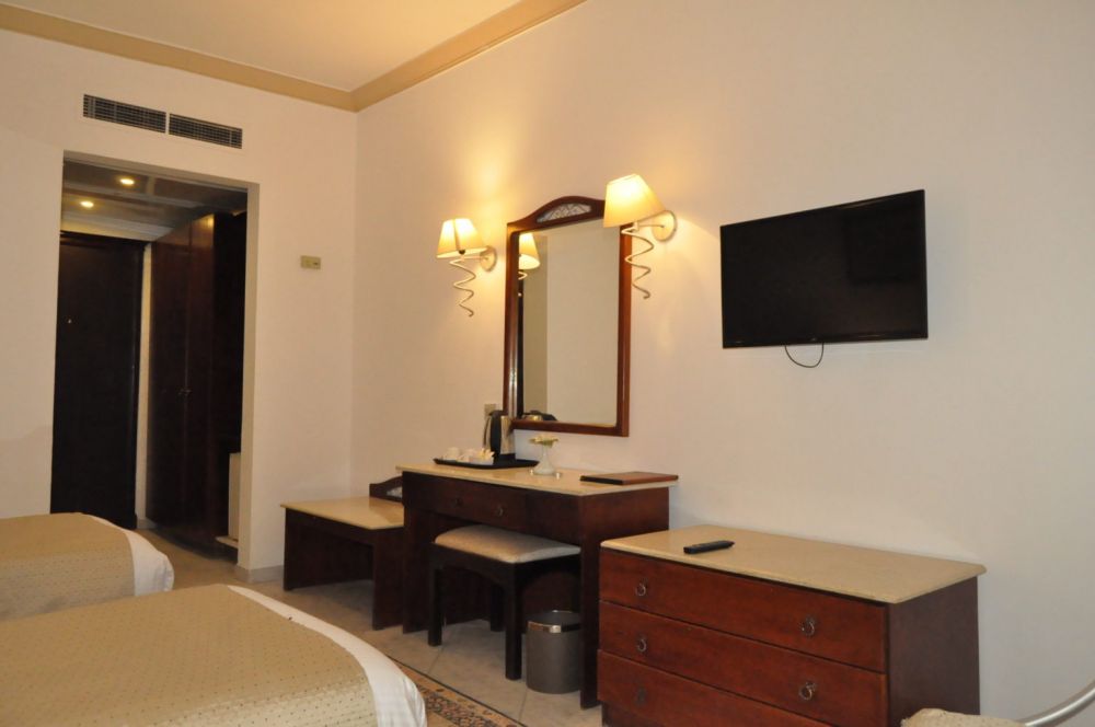 Standard/ Standard SSV, DEXON Roma Hotel (ex.Roma Hotel) 3*