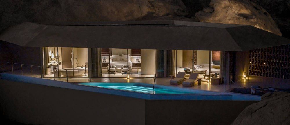 One-Bedroom Cliff Hanging Villa, Desert Rock Resort 5*