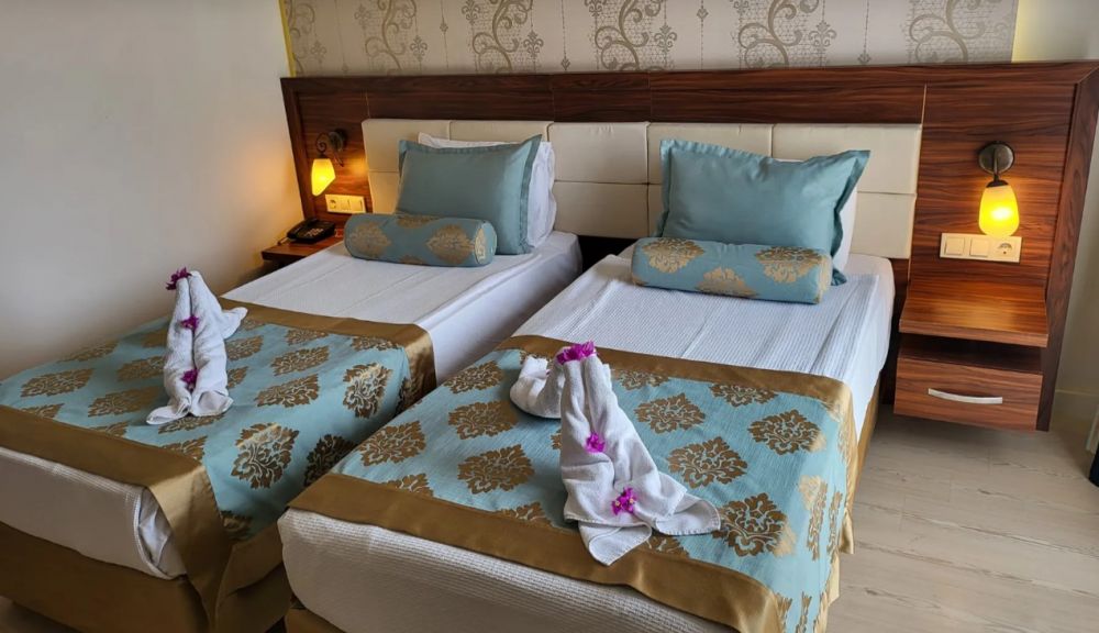 Standard Twin Bed/ French Room, Maya World Park 4*