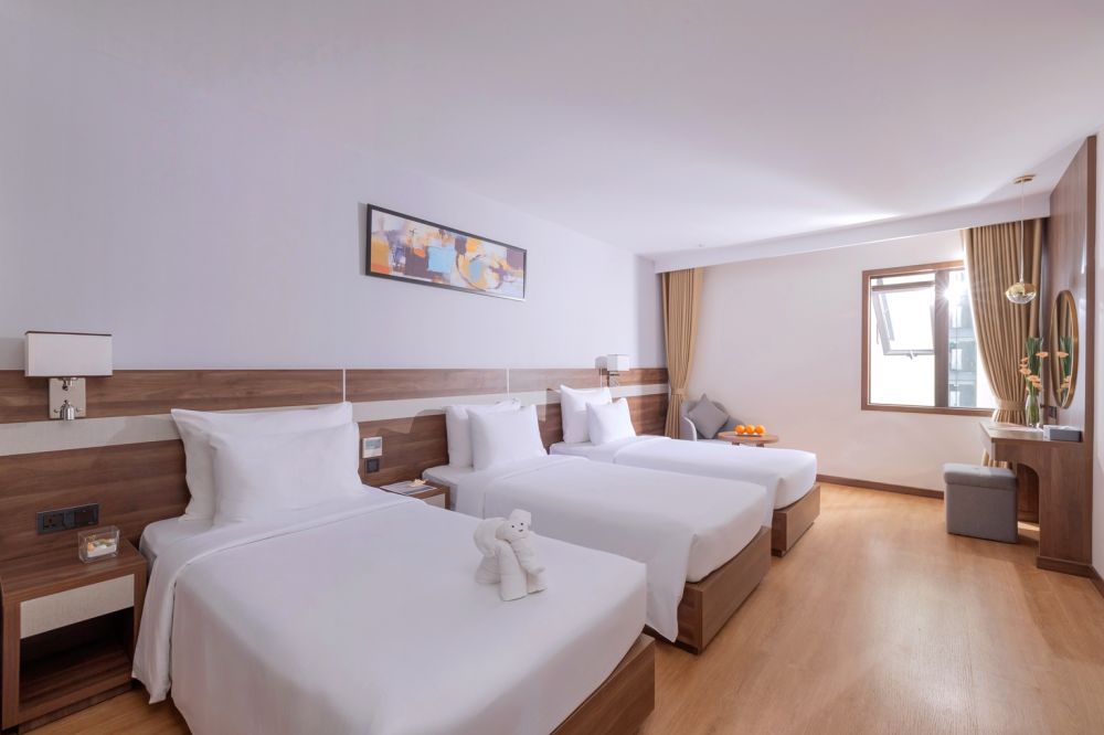 Superior Twin/Triple City View, Panama Nha Trang 5*