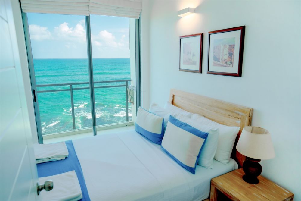 Two Bedroom Suite Partial/Direct Sea View, Ocean Front Condominium - Galle 4*