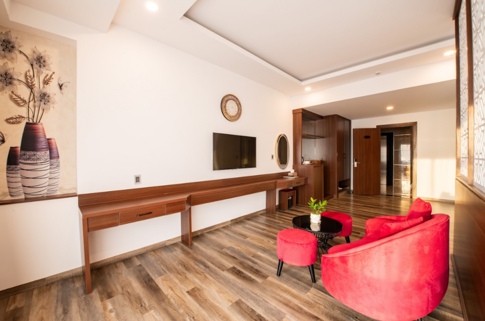 Studio VIP, Levan 3*