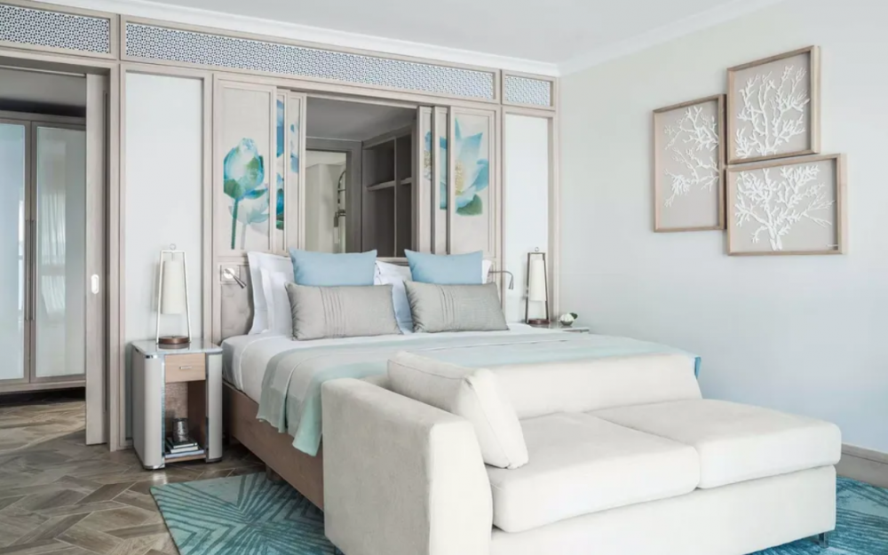 Beach Front Balcony Junior Suite  , One & Only Le Saint Geran 5*