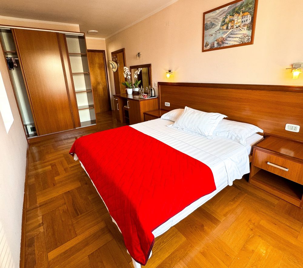 DBL room, Harmonia Budva 3*