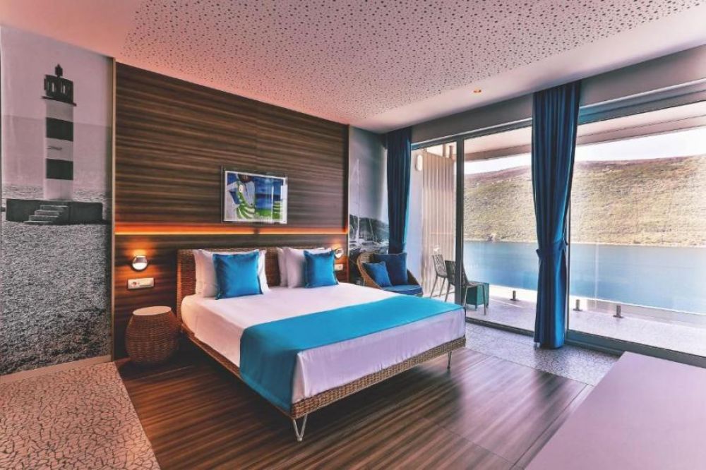 Deluxe Sea View Priority Location, Carine Hotel Kumbor (ex. Iberostar Selection) 4*