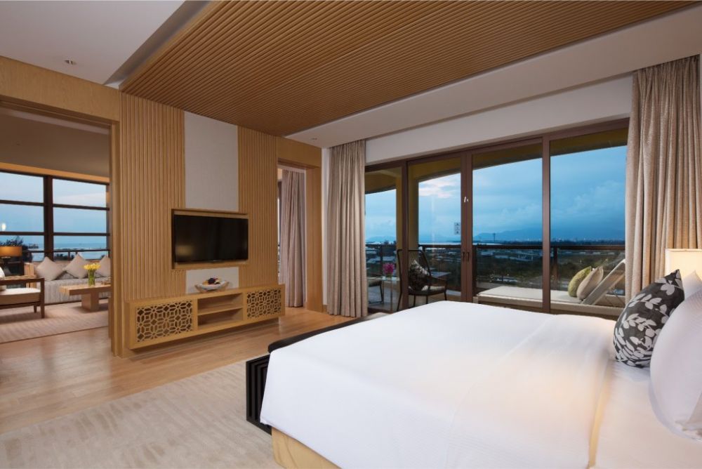 One Bedroom GV/OV Suite, Thousand Cranes Sanya Yazhou Bay,Curio Collection by Hilton 5*