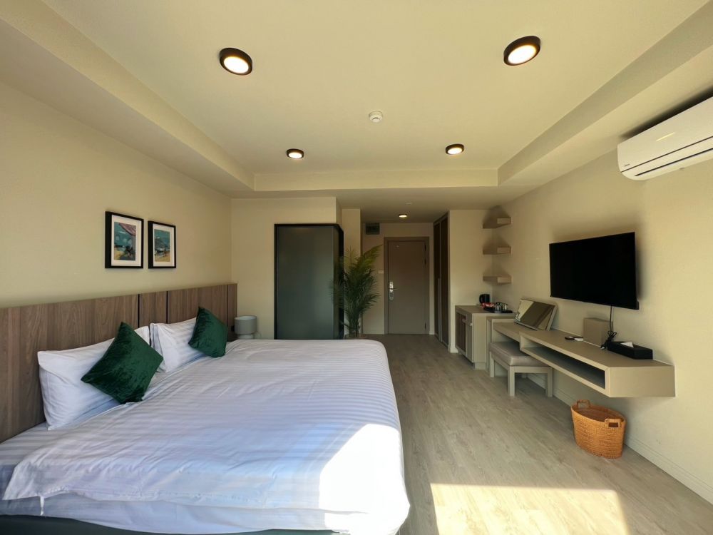 Premium Deluxe Room, Karon Boutique 3*