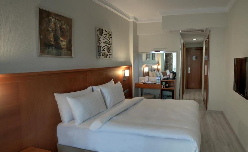 Standard Room, Orka Royal Hotel 4*