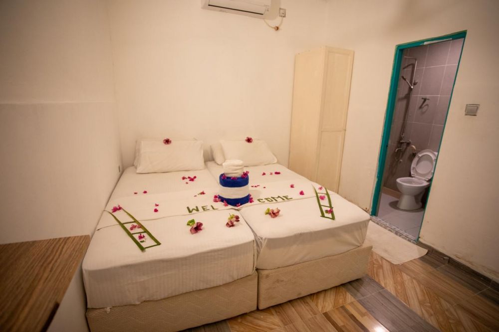 Standard, iHaven Thulusdhoo 