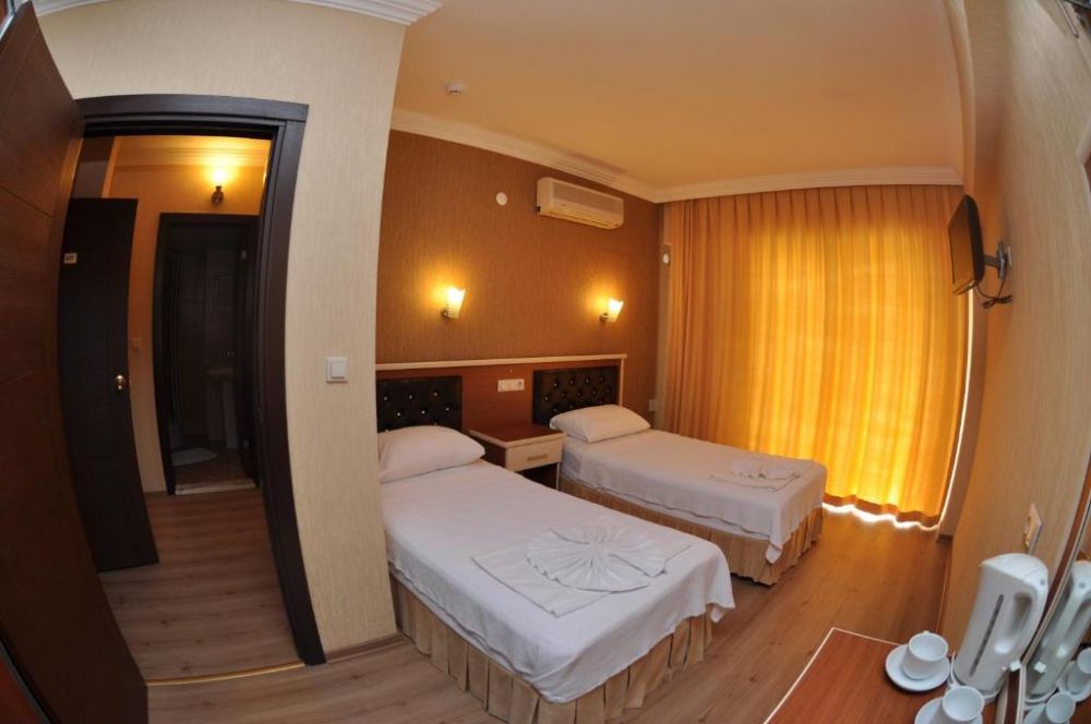 Standard Room, Epic Hotel 3*