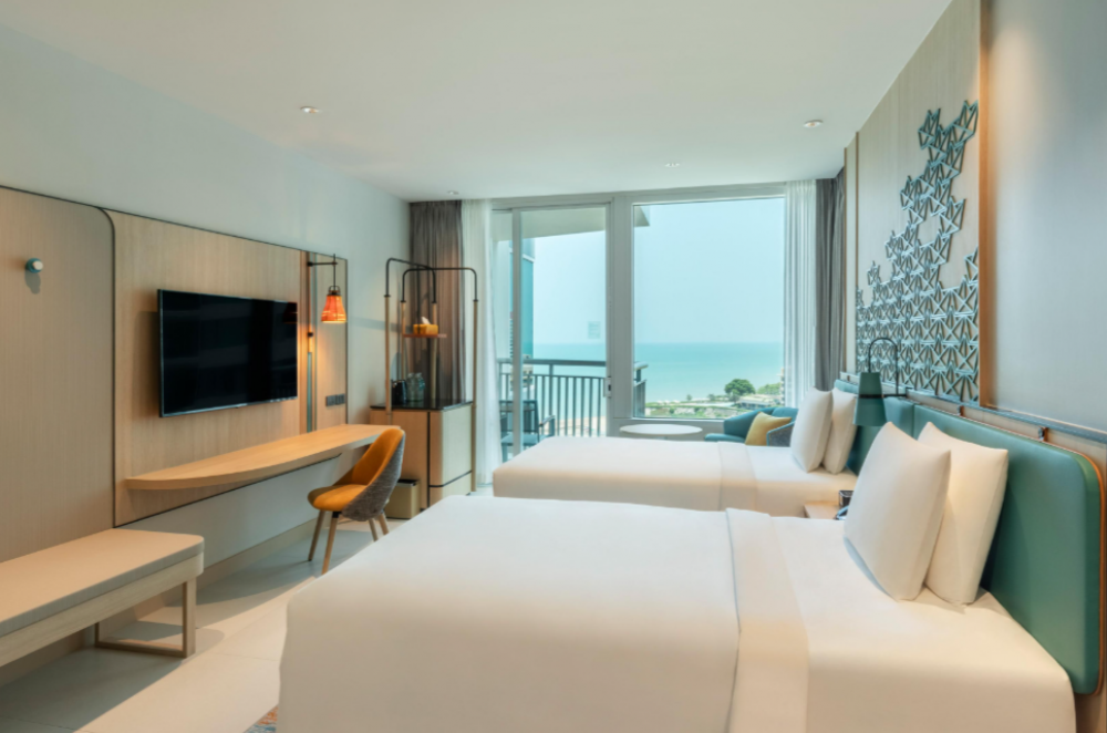 Standard Ocean View | Bay Tower, Holiday Inn Pattaya 5*