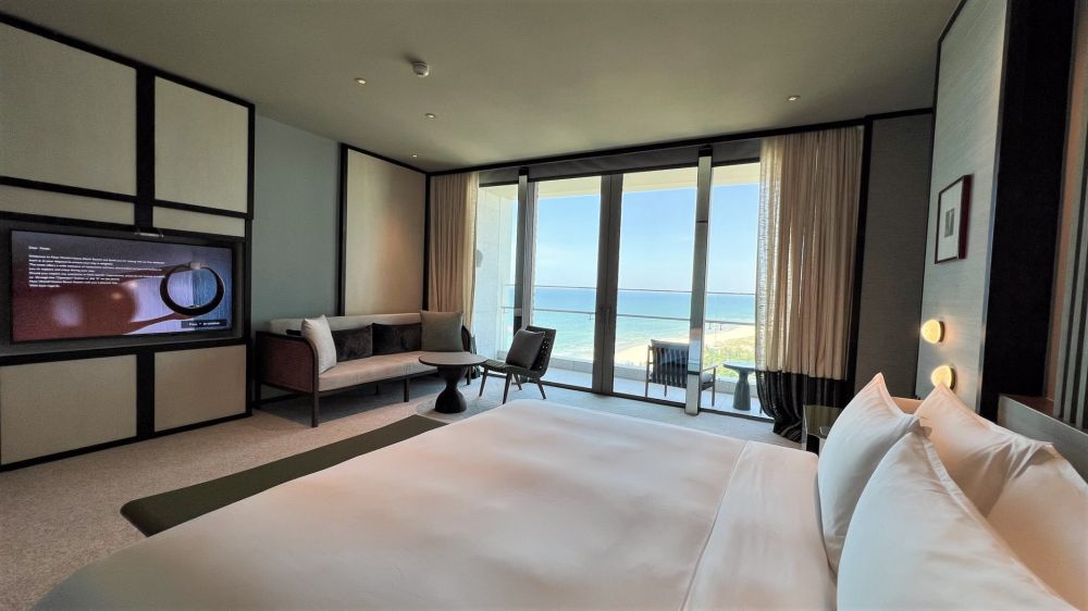 Deluxe OV Suite, New World Hoiana Beach Resort 5*