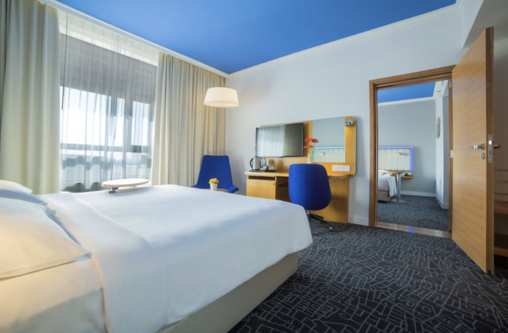 Family Room Plaza View/ Family Room Sea View Balcony, Park Inn by Radisson Abu Dhabi Yas Island 3*