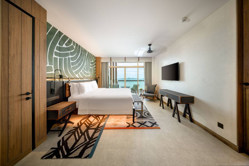 The Royal Ocean Suite with Infinity Pool, Centara Grand Mirage Beach Resort Pattaya 5*