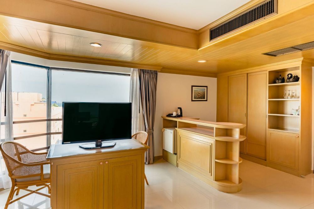 Executive Deluxe, City Beach Resort 3*