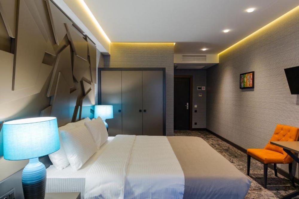 Superior Suite with Sea View / Balcony, Tapis Rouge 5*